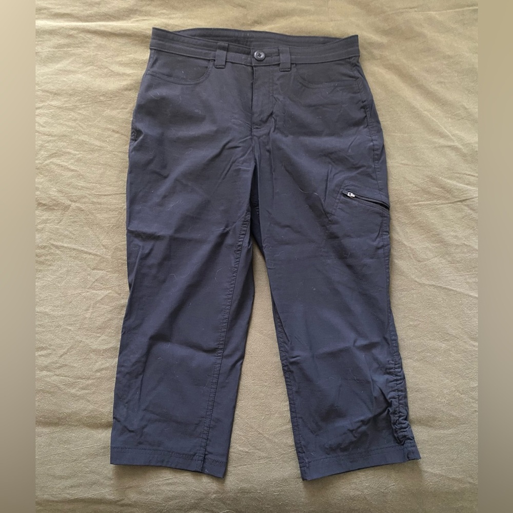 Eddie Bauer Capri Size 8
